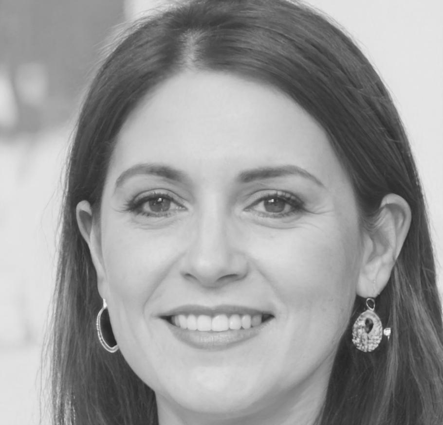 Ana Belén Ruiz - Especialista en Desarrollo Empresarial